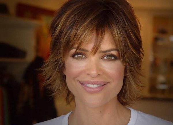 "Tease" Lisa Rinna